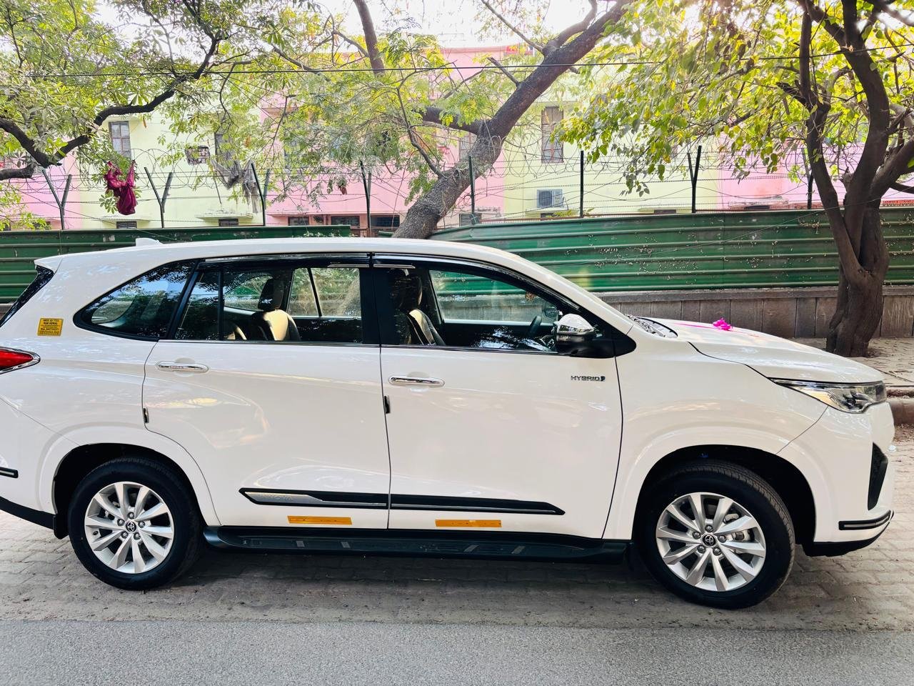 Scenic highway journey through India with chauffeur-driven travel